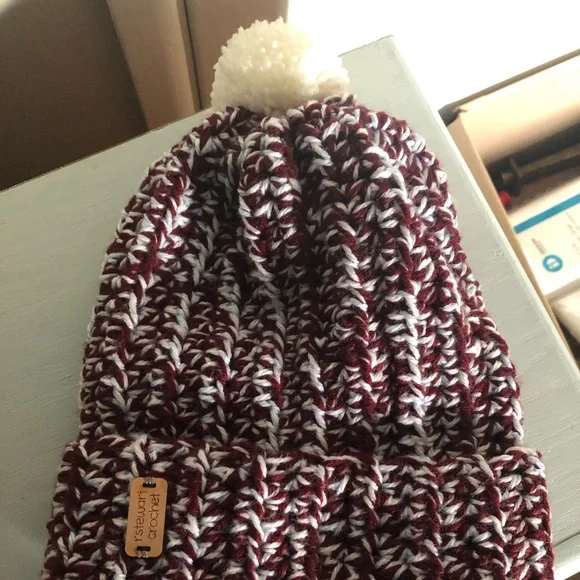 Colorado Avs Slouchy Beanie - Picture 2 of 5